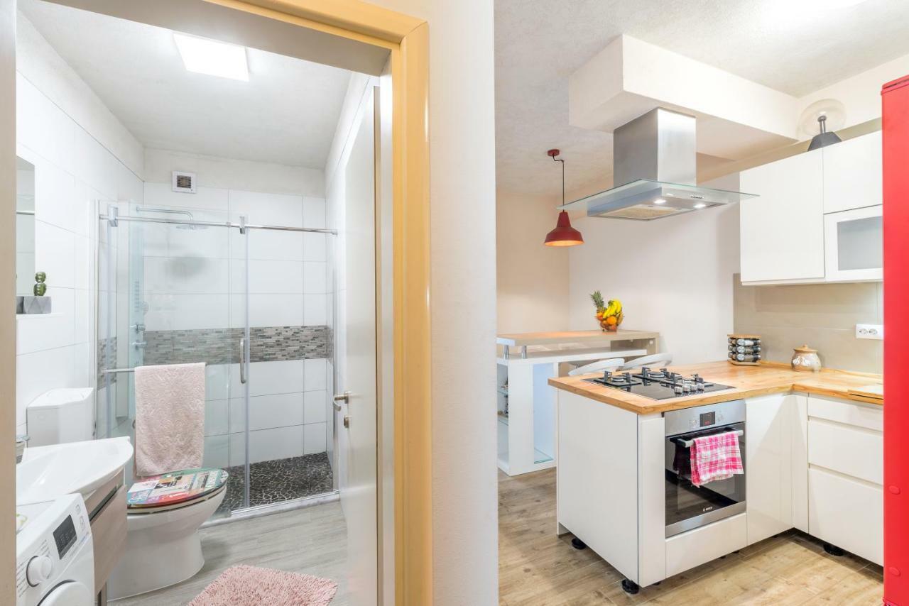 Alena Luxury Apartment With Jacuzzi Сплит Экстерьер фото